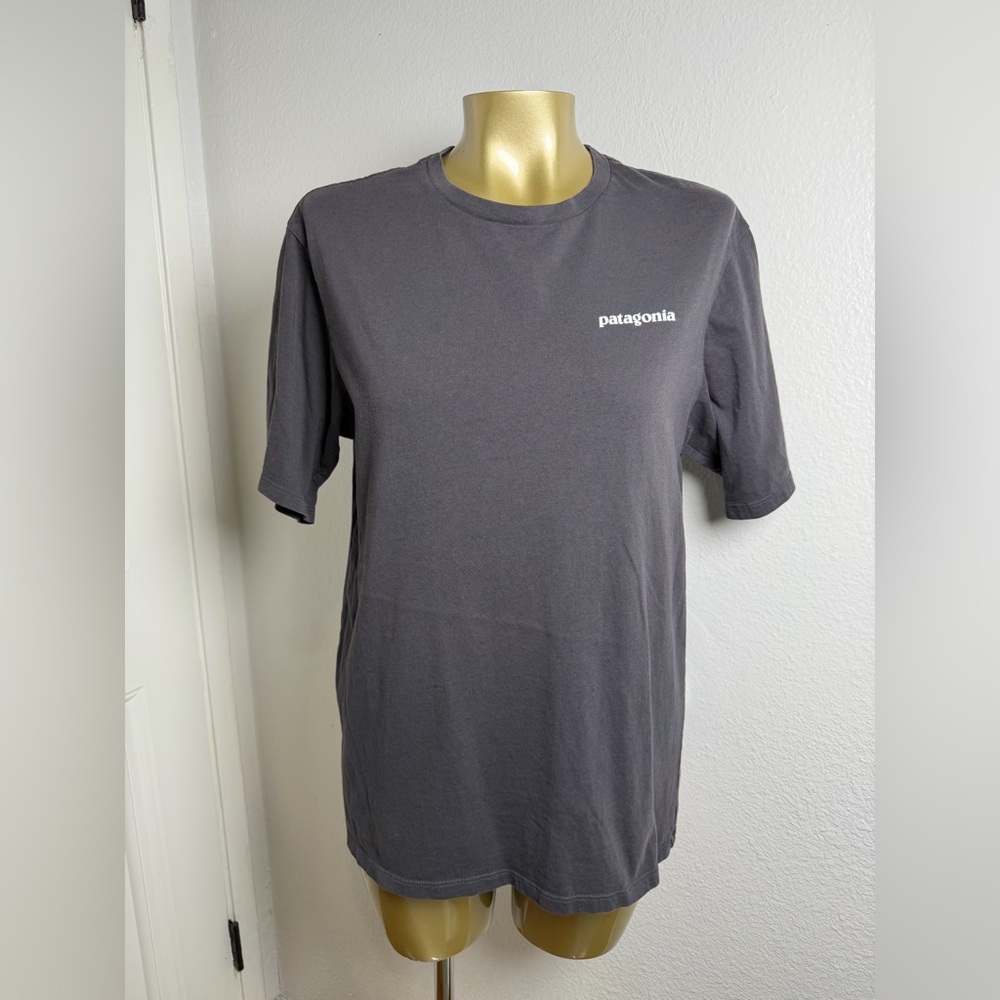 Patagonia Men's Dark Gray Short Sleeve Tee XS